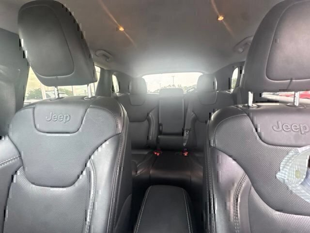 Used 2023 Jeep Cherokee Altitude Lux AWD/4WD image 18