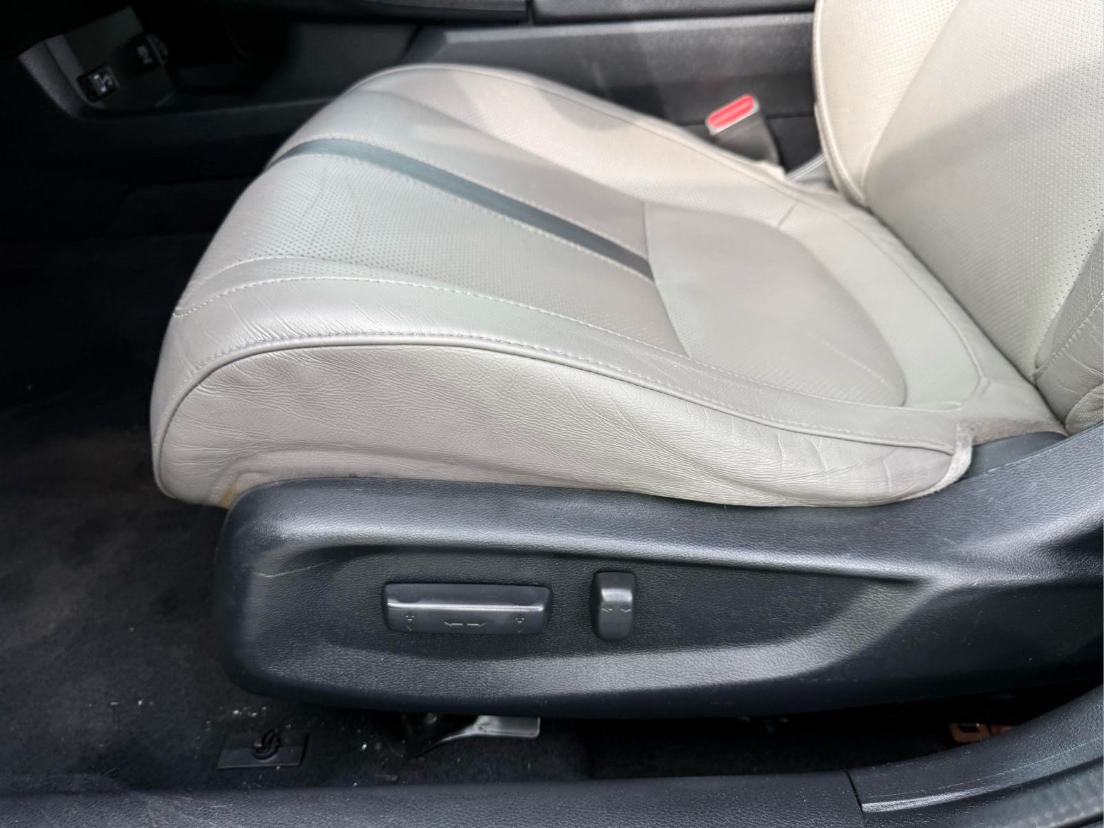 Used 2017 Honda Civic Touring image 16