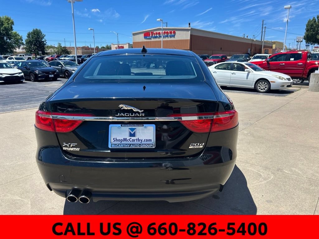 Used 2017 Jaguar XF Premium AWD/4WD image 8
