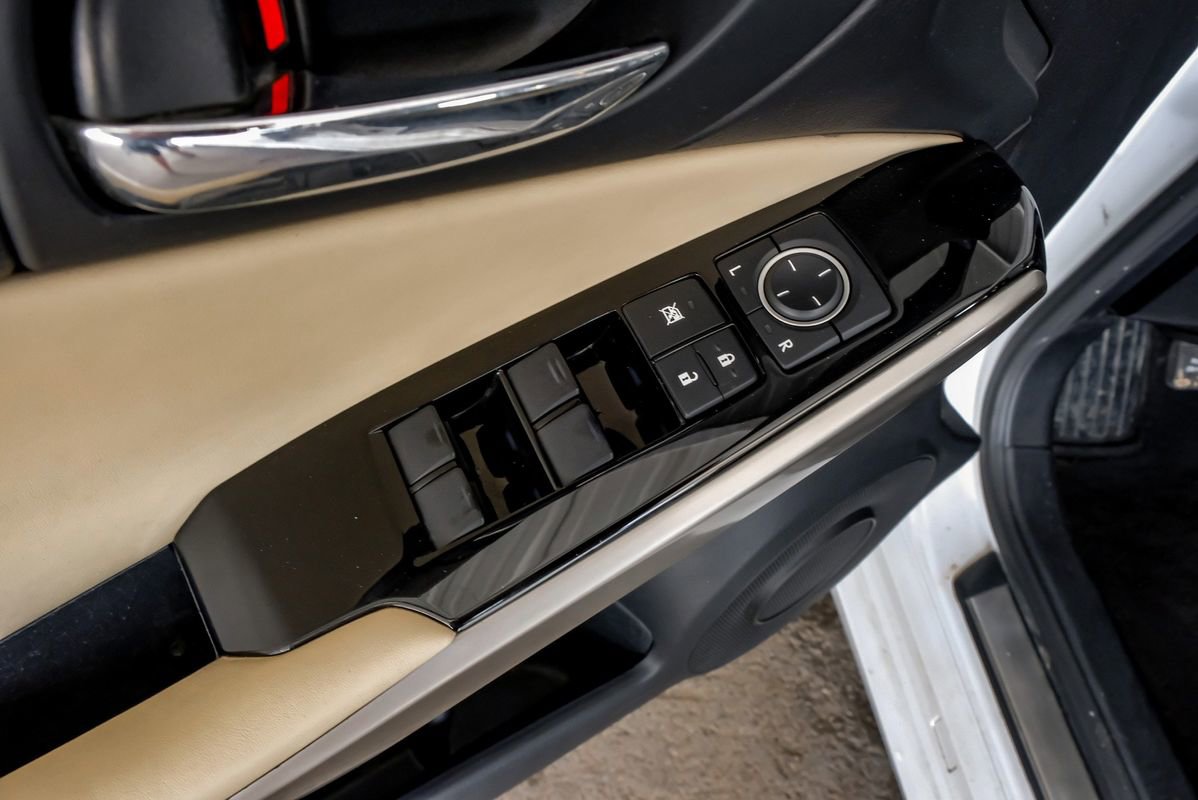 Used 2016 Lexus IS 200t RWD image 44