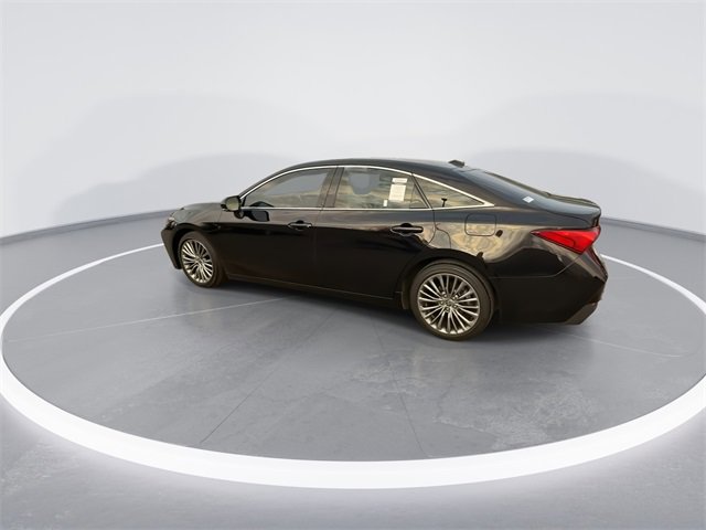 Used 2022 Toyota Avalon Limited image 6
