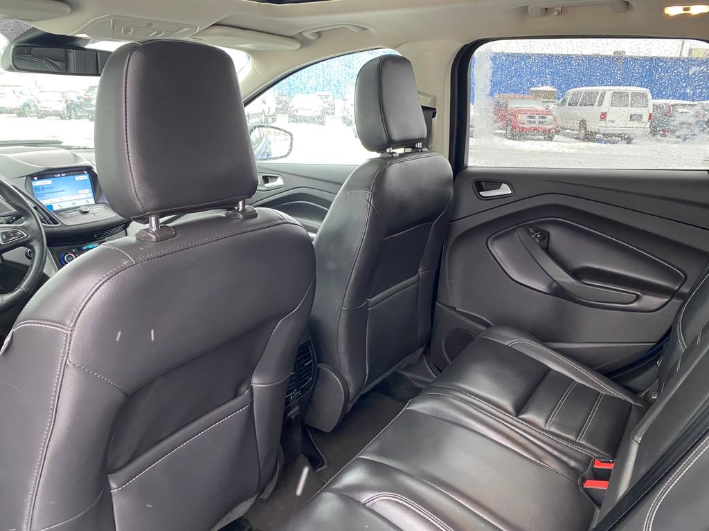 Used 2019 Ford Escape SEL image 15