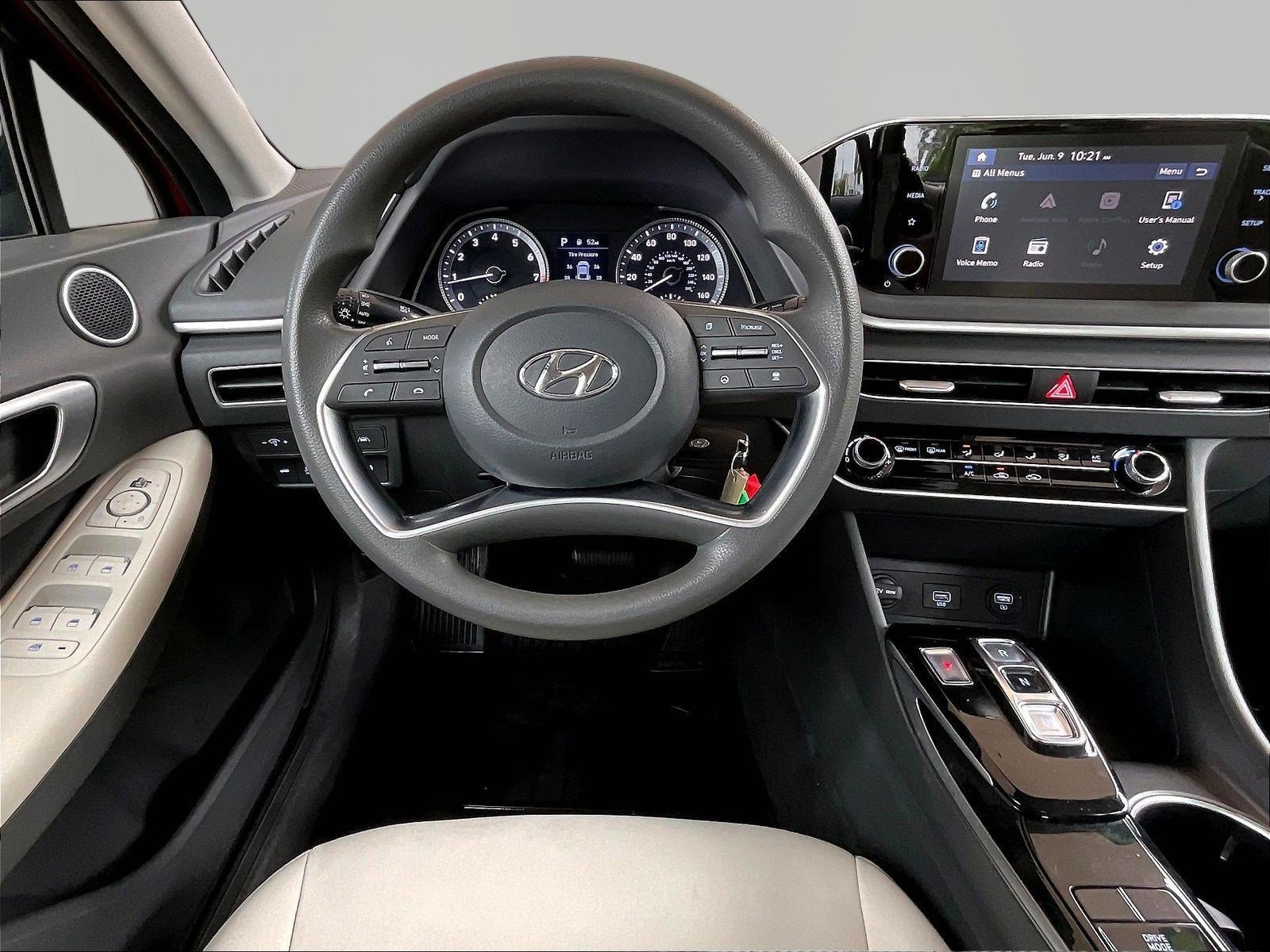 Used 2023 Hyundai Sonata SE w/ Cargo Package FWD image 8