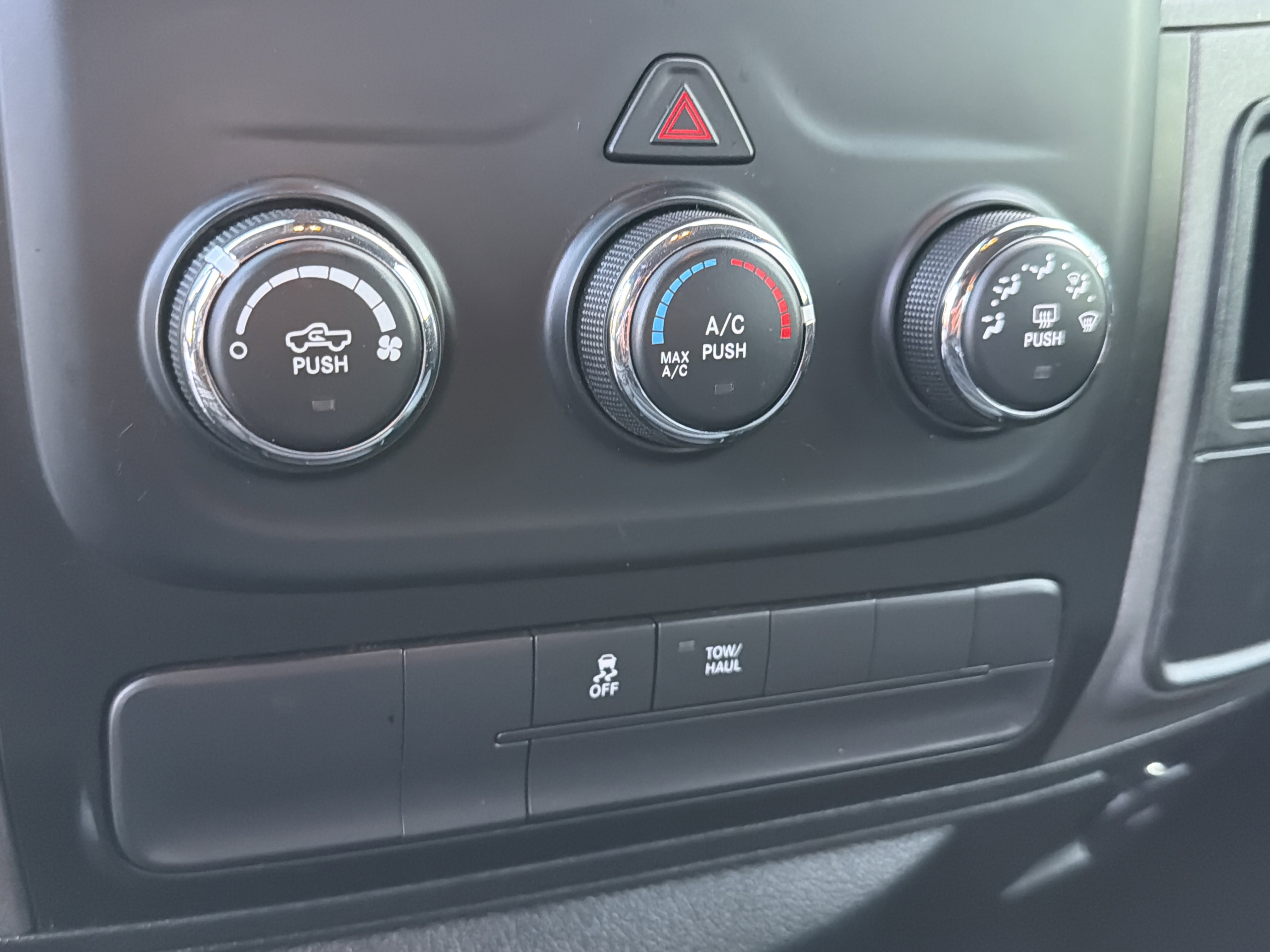 Used 2019 RAM 1500 Express w/ Express Value Package image 31