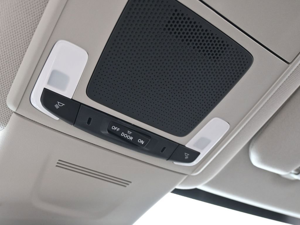 Used 2024 Honda CR-V LX image 19