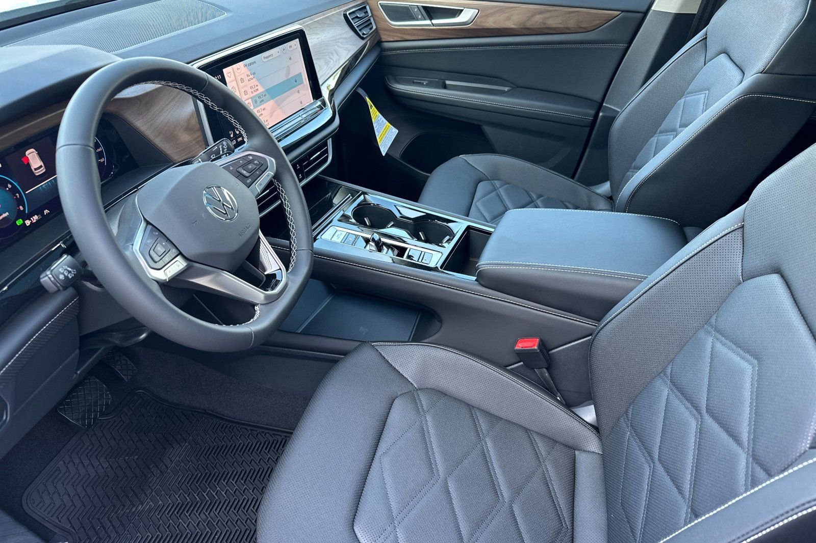 New 2026 Volkswagen Atlas SE image 9