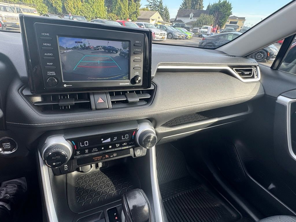 Used 2022 Toyota RAV4 XLE image 18