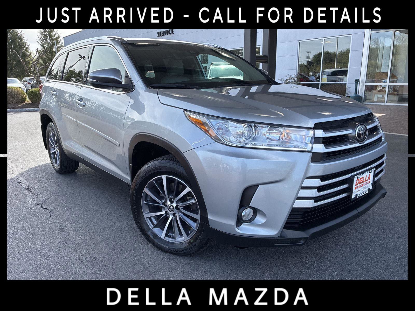 Used 2019 Toyota Highlander XLE AWD/4WD image 1