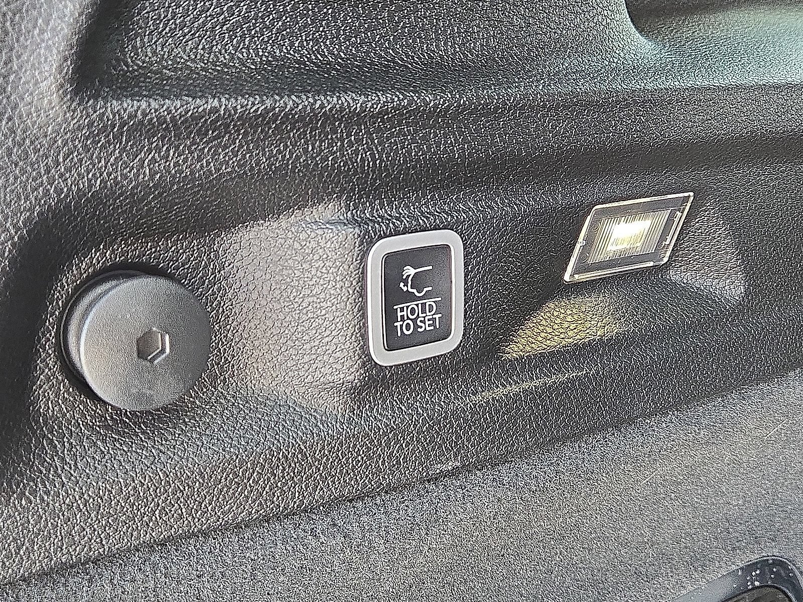 Used 2023 Jeep Grand Cherokee L Summit w/ MOPAR Finishing Package AWD/4WD image 15