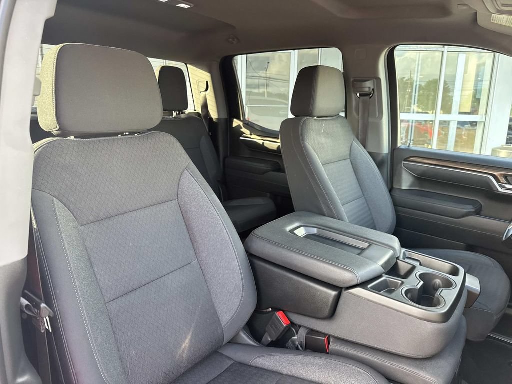 Used 2025 Chevrolet Silverado 1500 LT Trail Boss w/ Protection Package AWD/4WD image 11