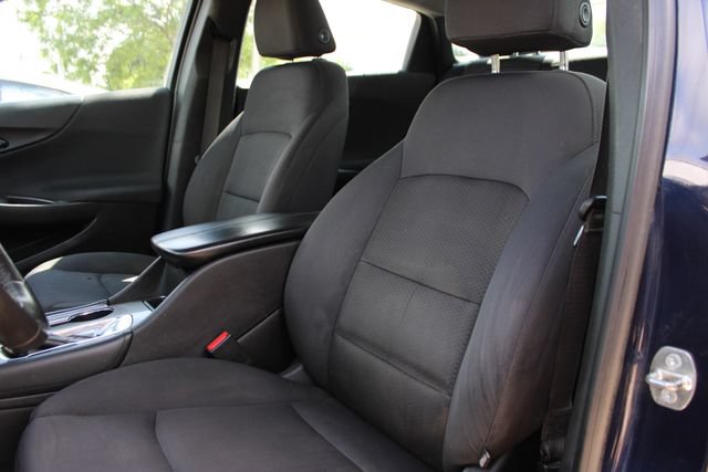 Used 2016 Chevrolet Malibu LT FWD image 17