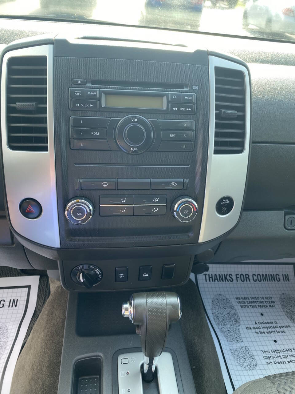 Used 2011 Nissan Frontier SV AWD/4WD image 10