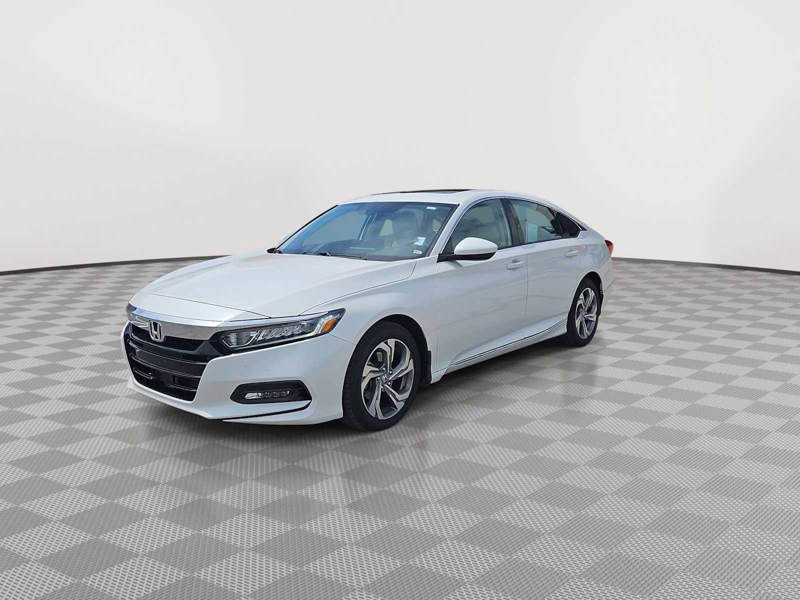 Used 2020 Honda Accord EX image 4
