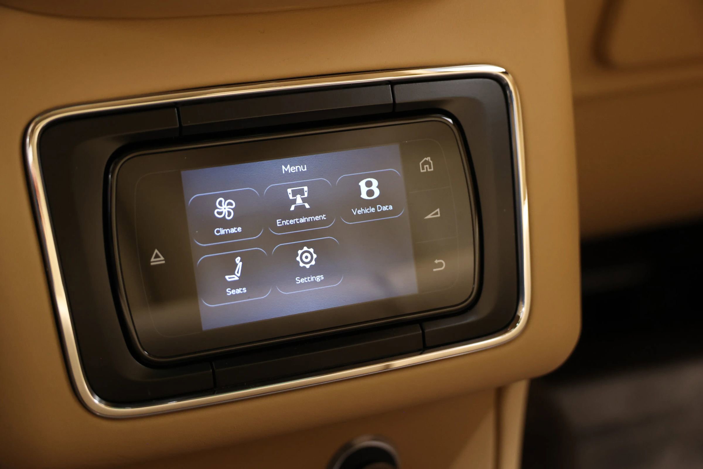 Used 2018 Bentley Bentayga AWD/4WD image 67