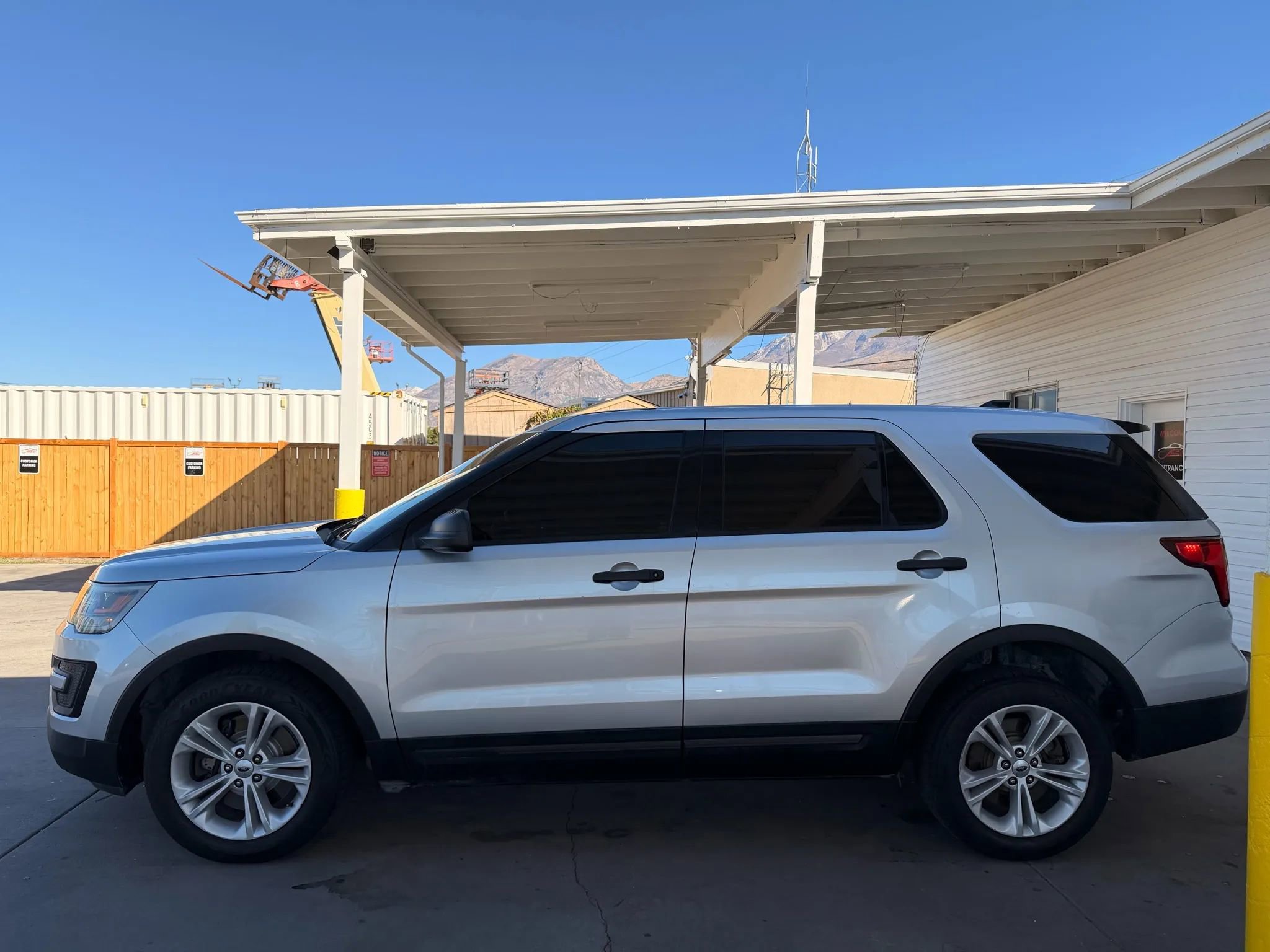 Used 2017 Ford Explorer 4WD Police Interceptor w/ Interior Upgrade Package image 5