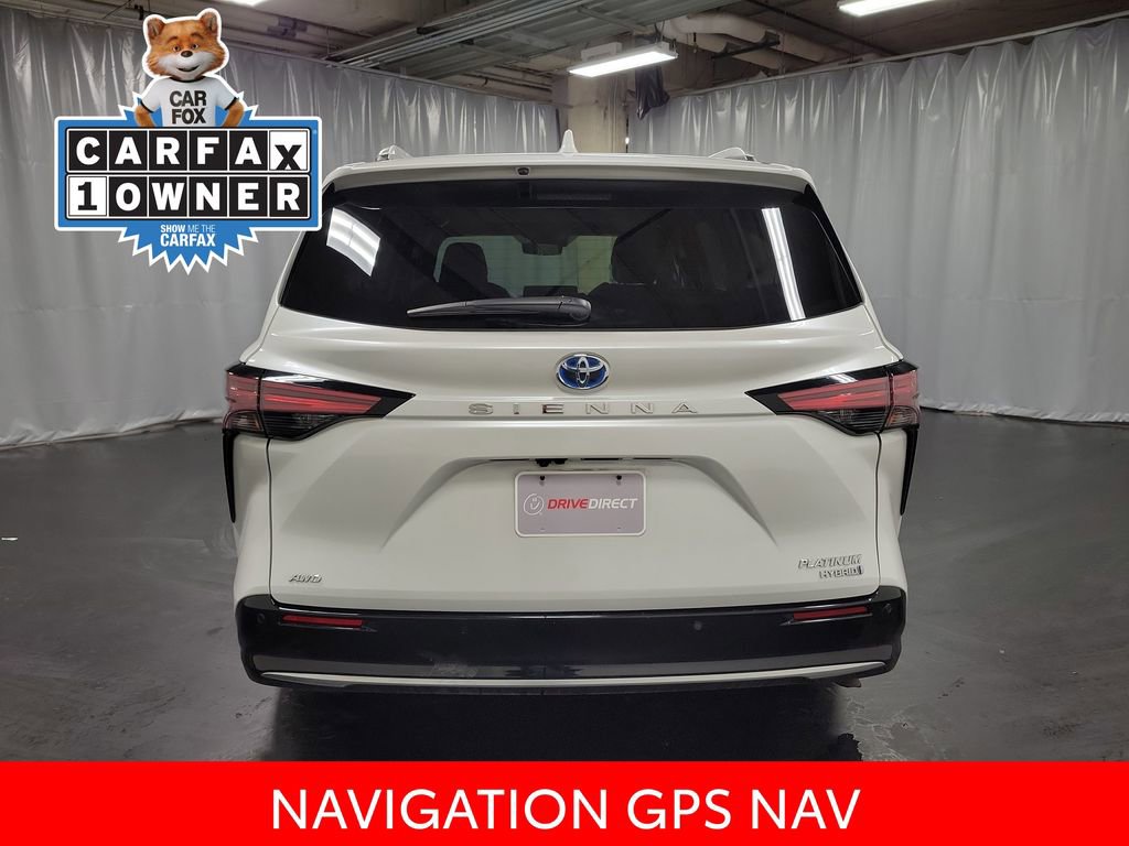 Used 2024 Toyota Sienna Platinum image 7