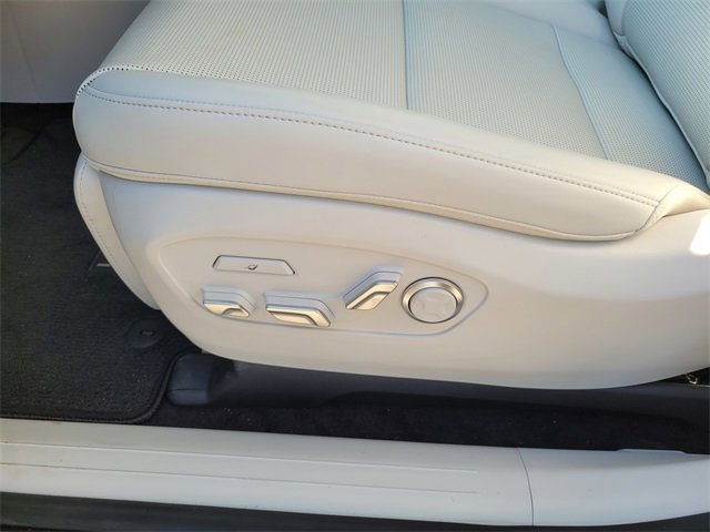 New 2026 Hyundai Ioniq 9 Limited image 14