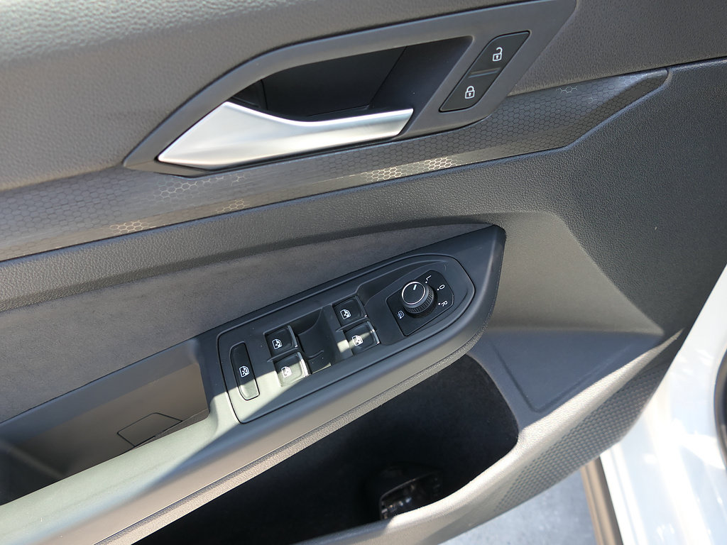 Used 2023 Volkswagen GTI 40th Anniversary Edition FWD image 15