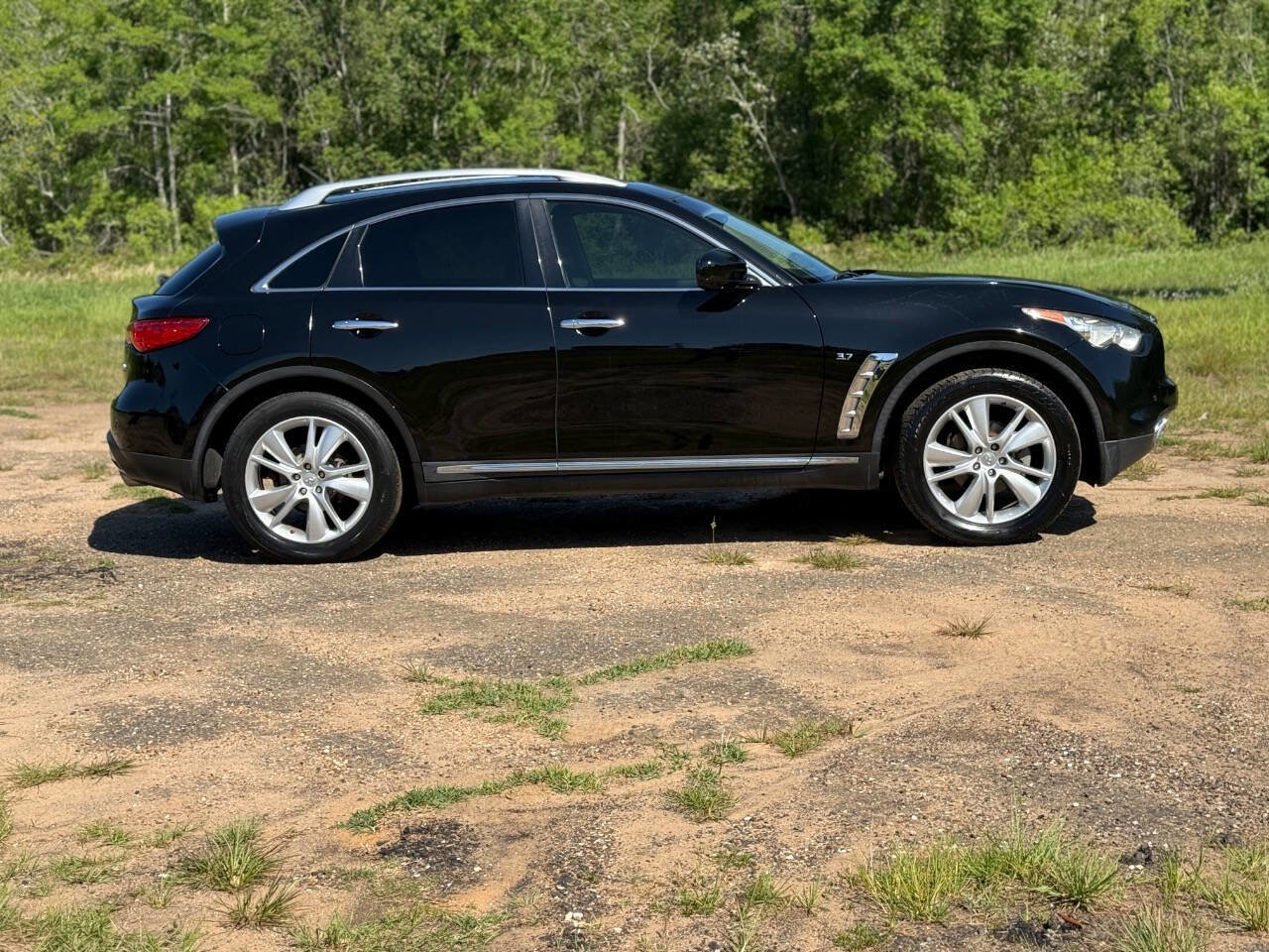 Used 2016 INFINITI QX70 2WD w/ Premium Package image 6