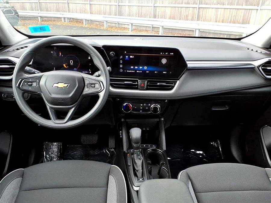 Used 2024 Chevrolet TrailBlazer LT image 22