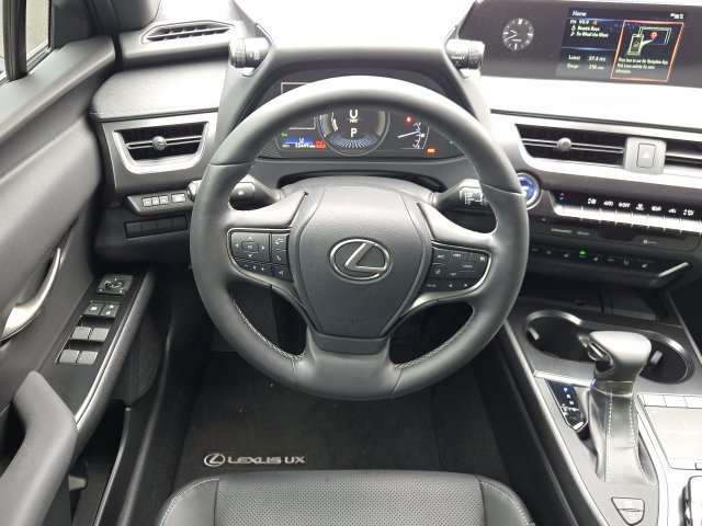 Used 2019 Lexus UX 250h w/ Premium Package AWD/4WD image 2