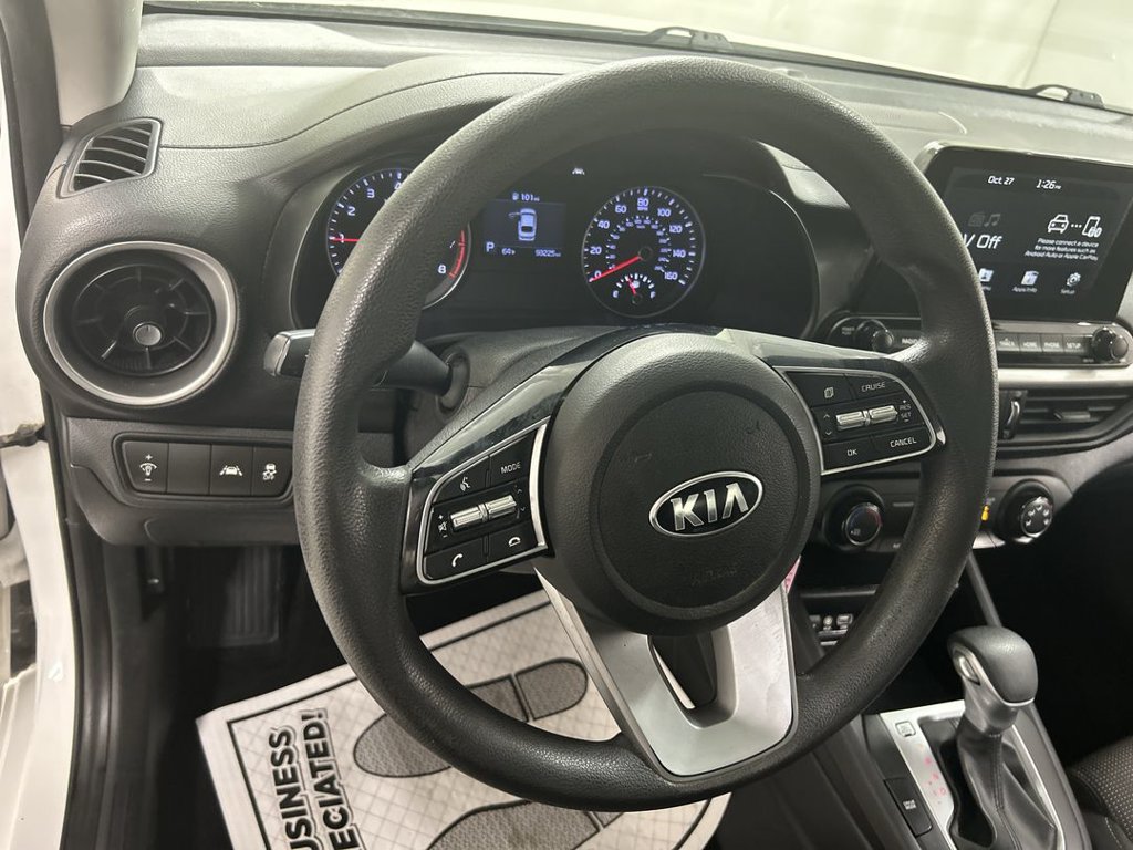 Used 2020 Kia Forte LXS FWD image 4
