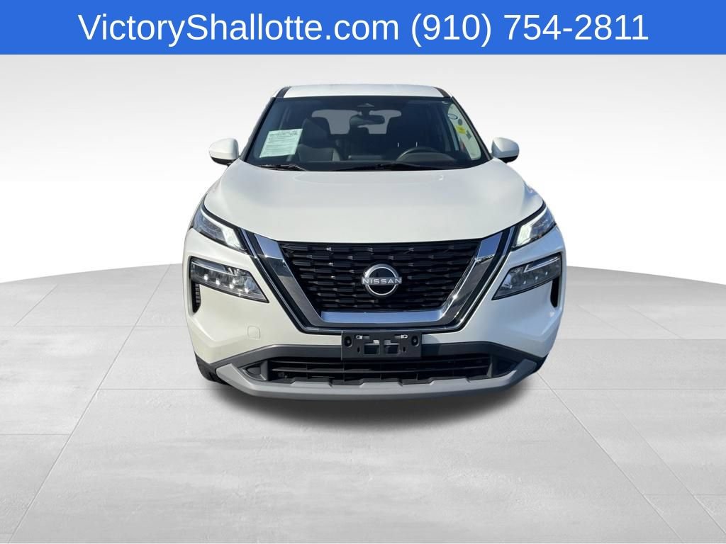 Used 2023 Nissan Rogue SV AWD/4WD image 3