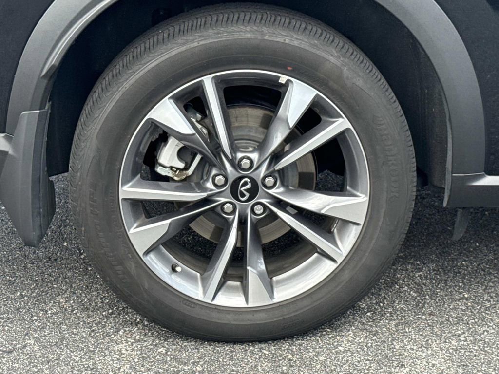 Certified 2025 INFINITI QX60 Luxe w/ Cargo Package AWD/4WD image 30