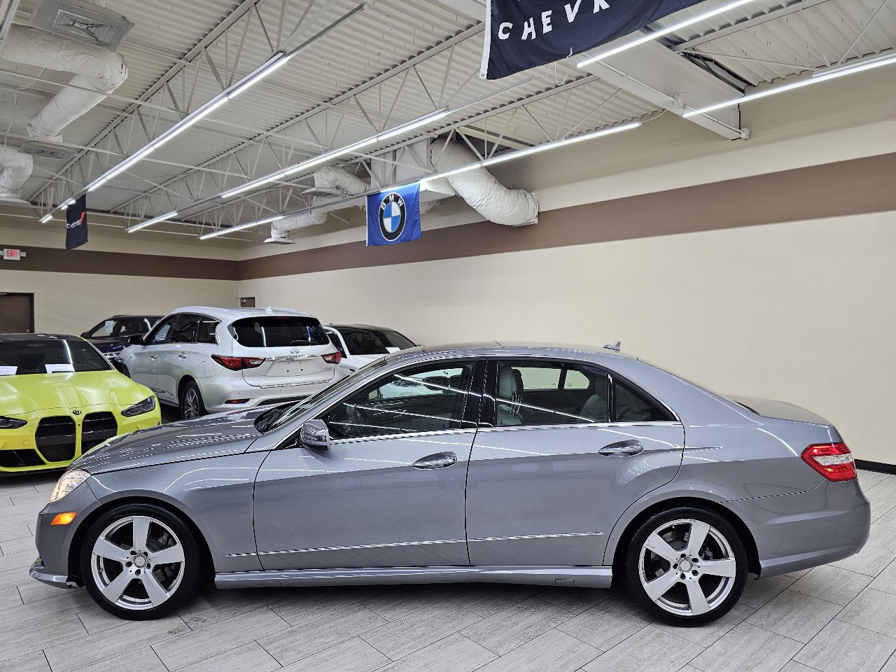 Used 2010 Mercedes-Benz E 350 Sedan w/ Premium 1 Pkg image 9