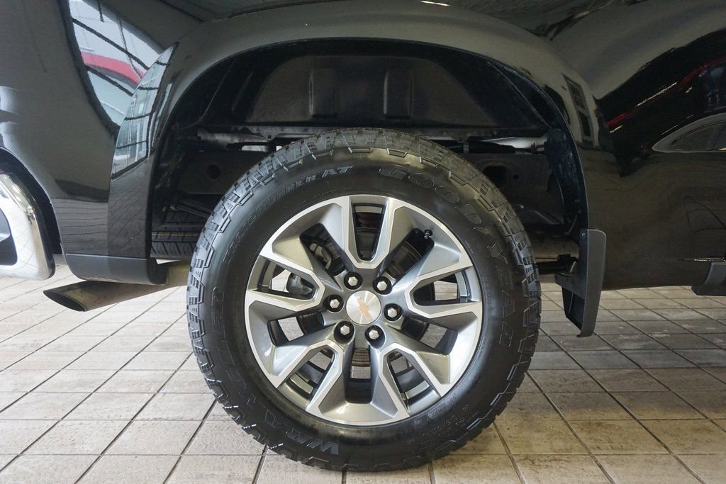 Used 2025 Chevrolet Silverado 1500 LT image 31