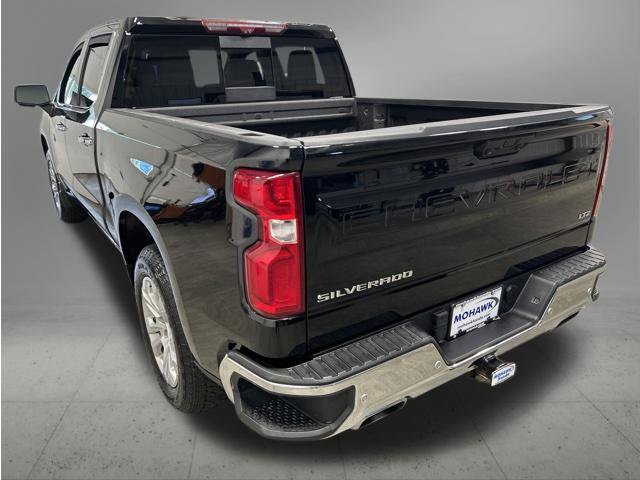 Used 2023 Chevrolet Silverado 1500 LTZ w/ Technology Package AWD/4WD image 3