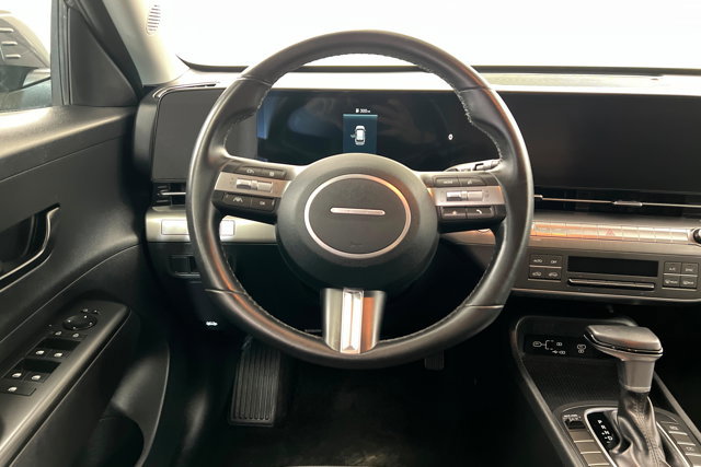Used 2024 Hyundai Kona SEL image 12