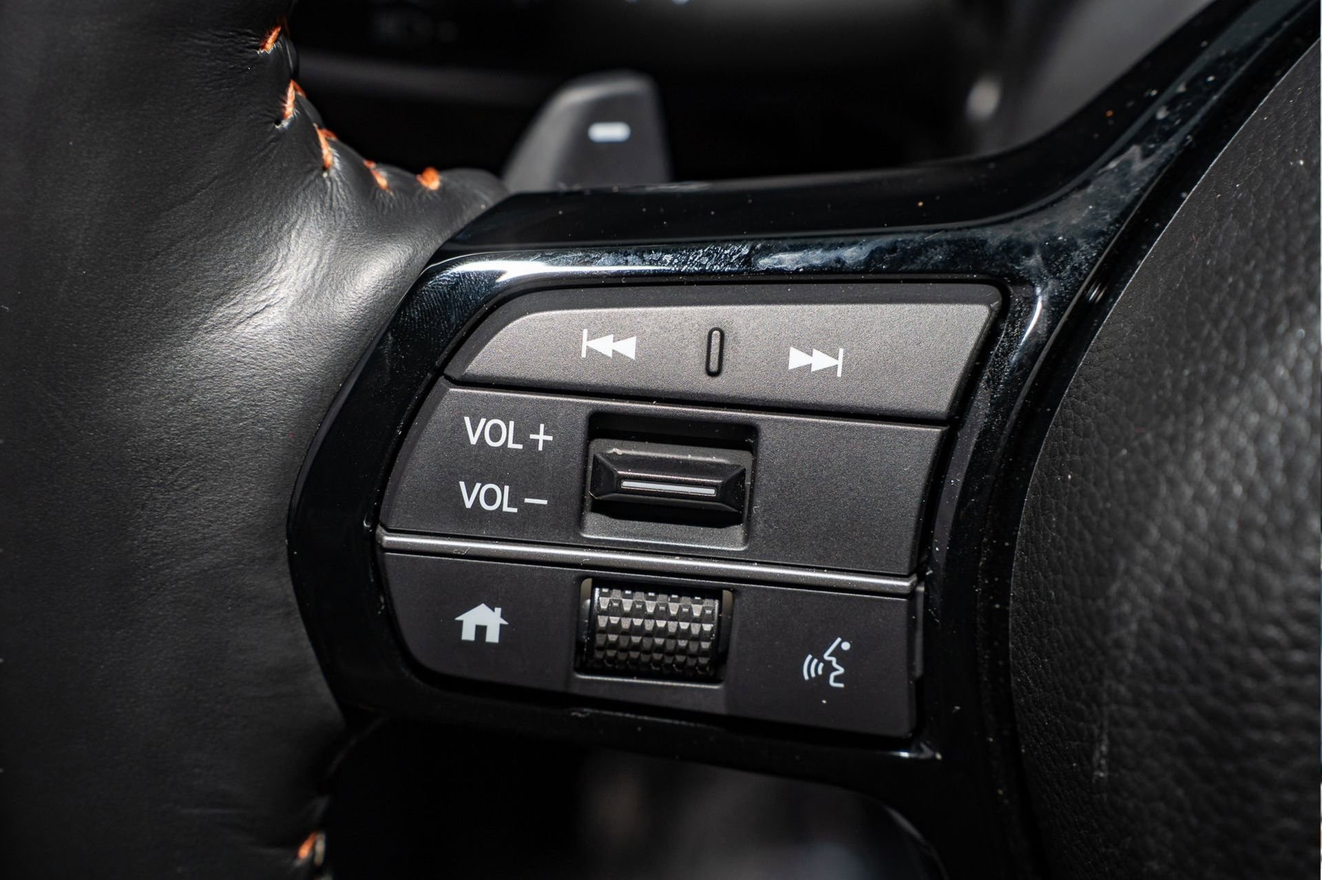 Certified 2023 Honda CR-V Sport Touring image 33