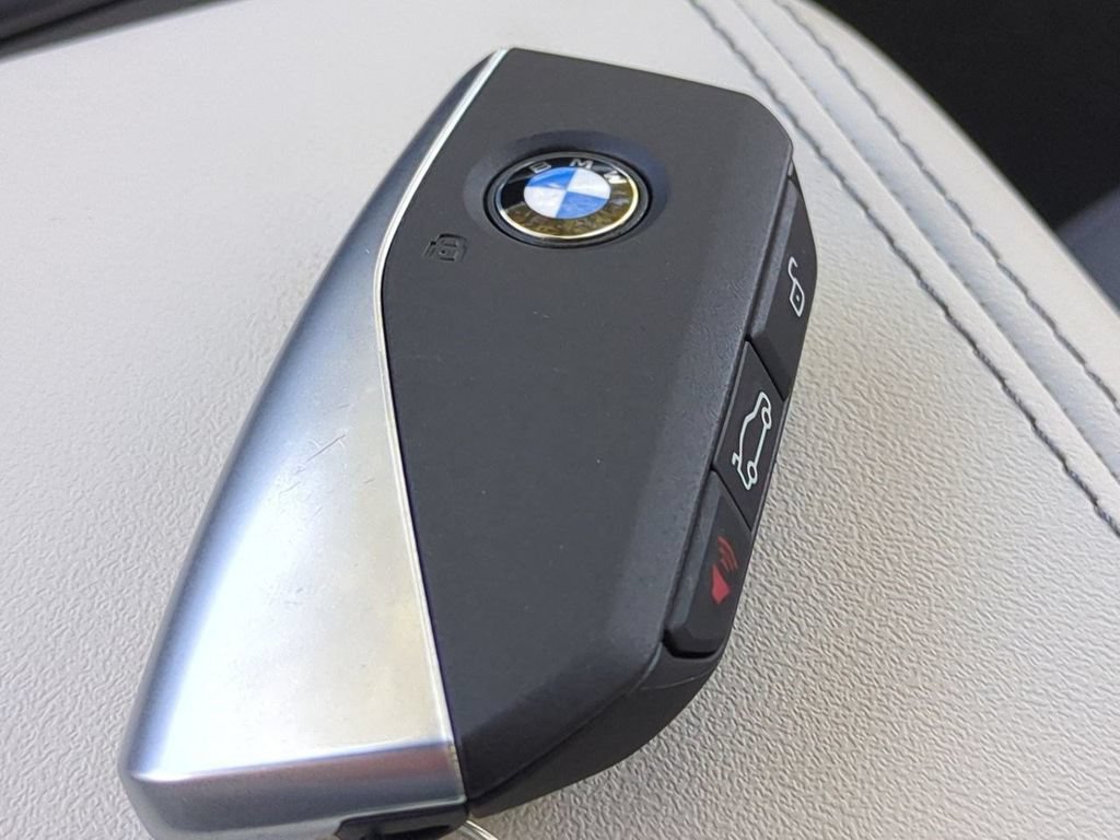 New 2026 BMW X2 xDrive28i w/ Technology Package AWD/4WD image 30