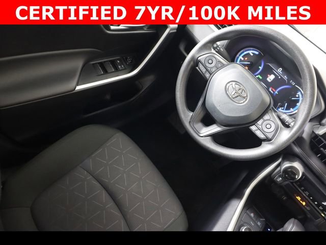 Used 2025 Toyota RAV4 XLE AWD/4WD image 19