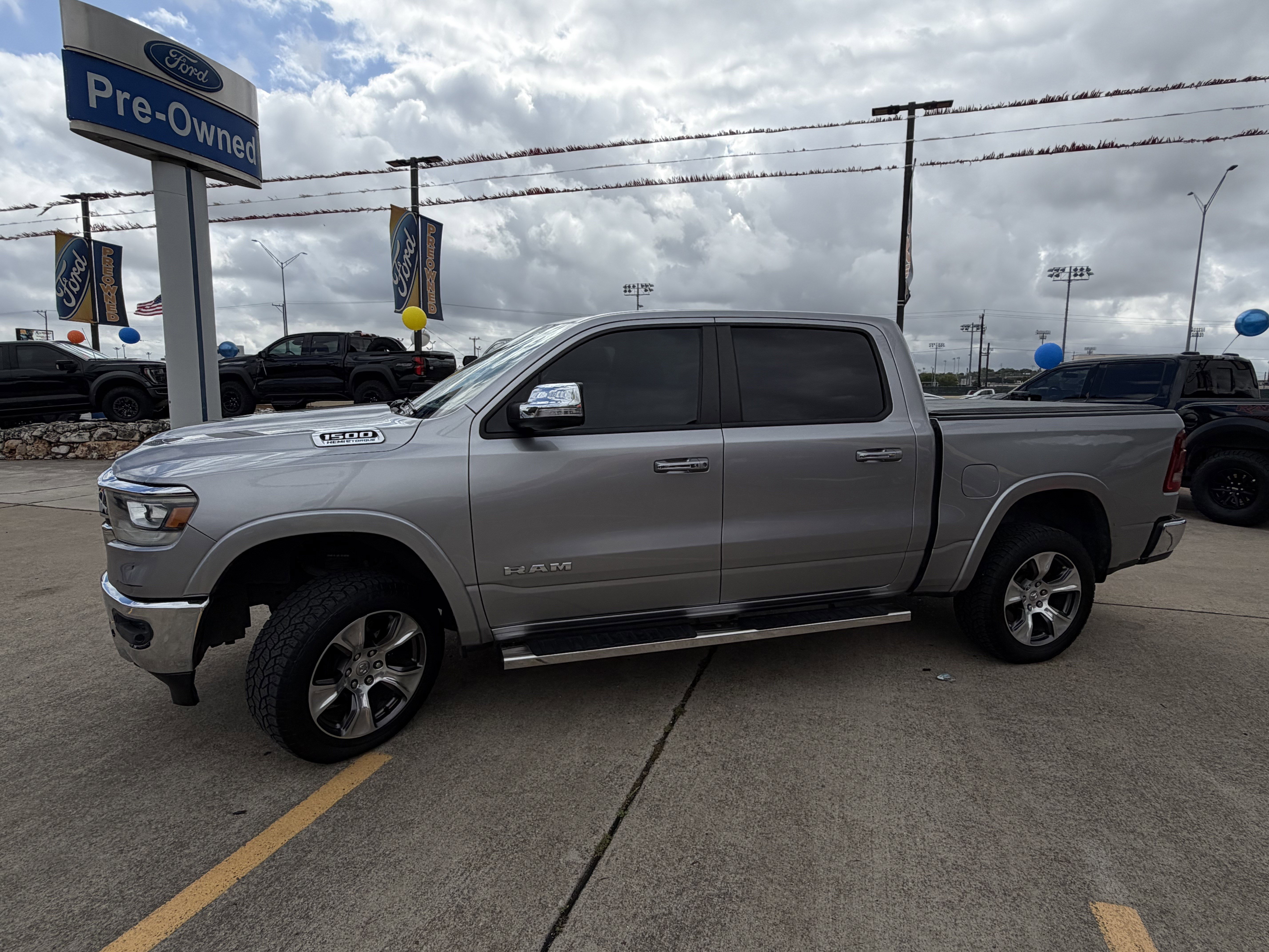 Used 2021 RAM 1500 Laramie image 12