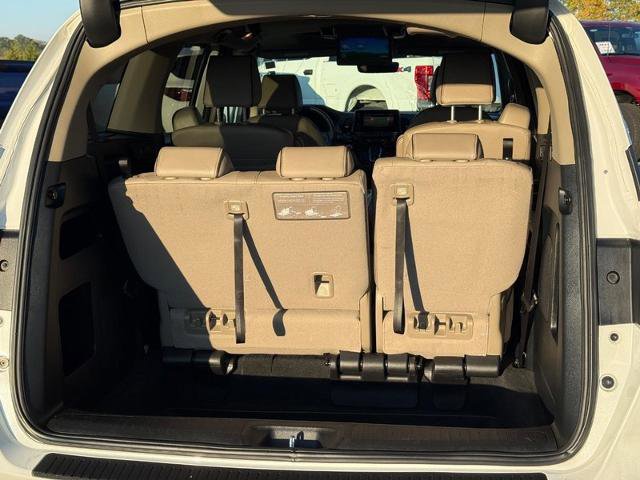 Used 2024 Honda Odyssey Elite image 2