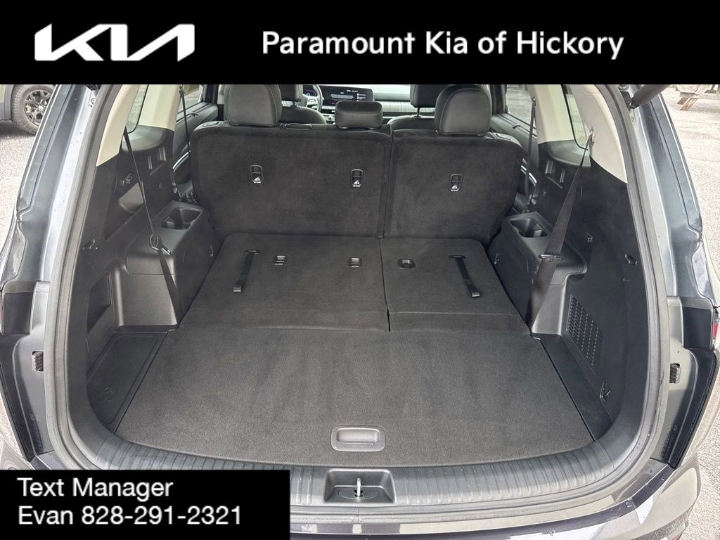 Used 2025 Kia Telluride EX image 12