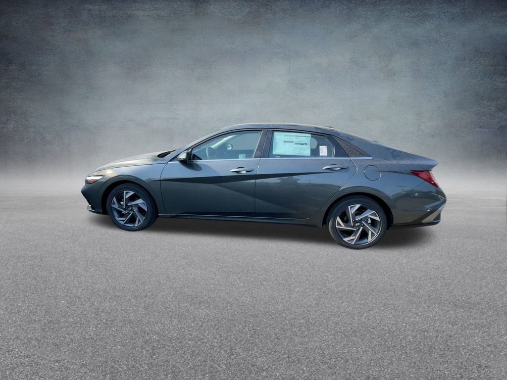 New 2025 Hyundai Elantra Limited image 13