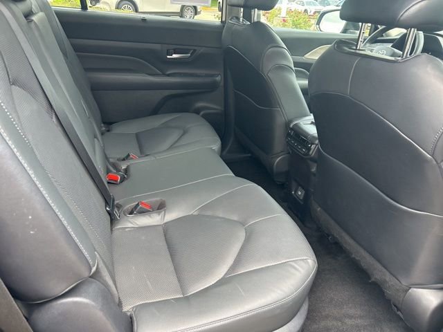 Used 2025 Toyota Grand Highlander AWD Hybrid image 15