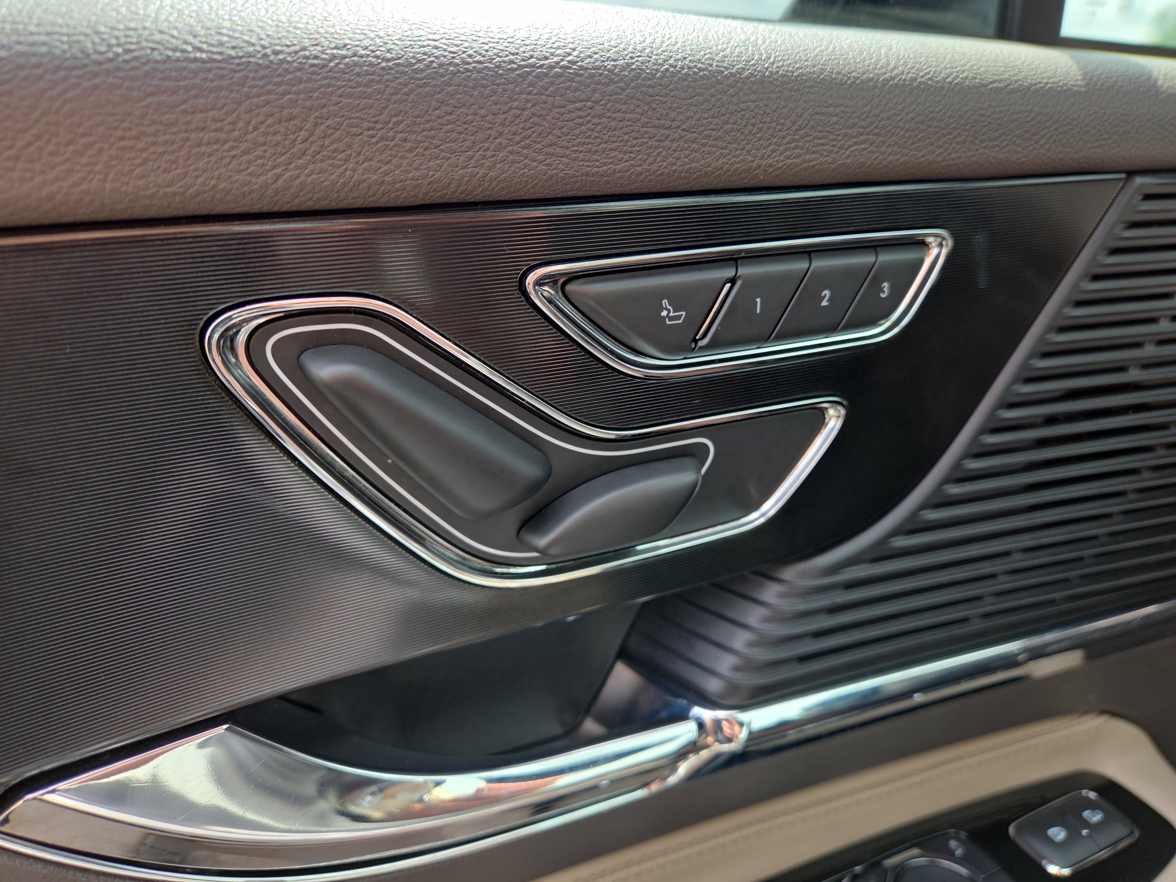 Used 2022 Lincoln Corsair Reserve FWD image 18