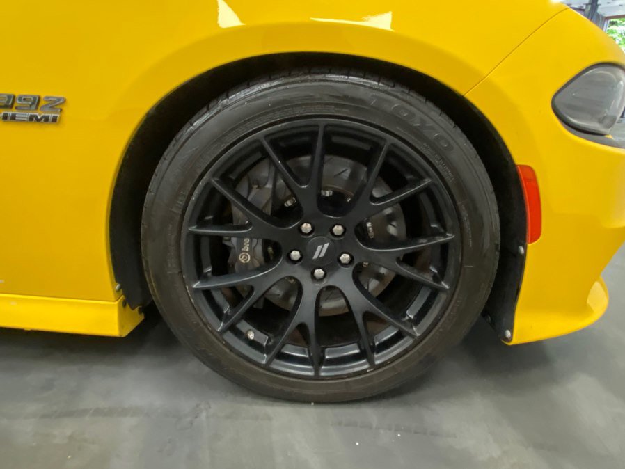 Used 2017 Dodge Charger R/T Scat Pack w/ Dynamics Package RWD image 16