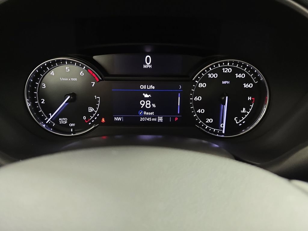 Used 2022 Cadillac XT4 Luxury w/ Cold Weather Package AWD/4WD image 22