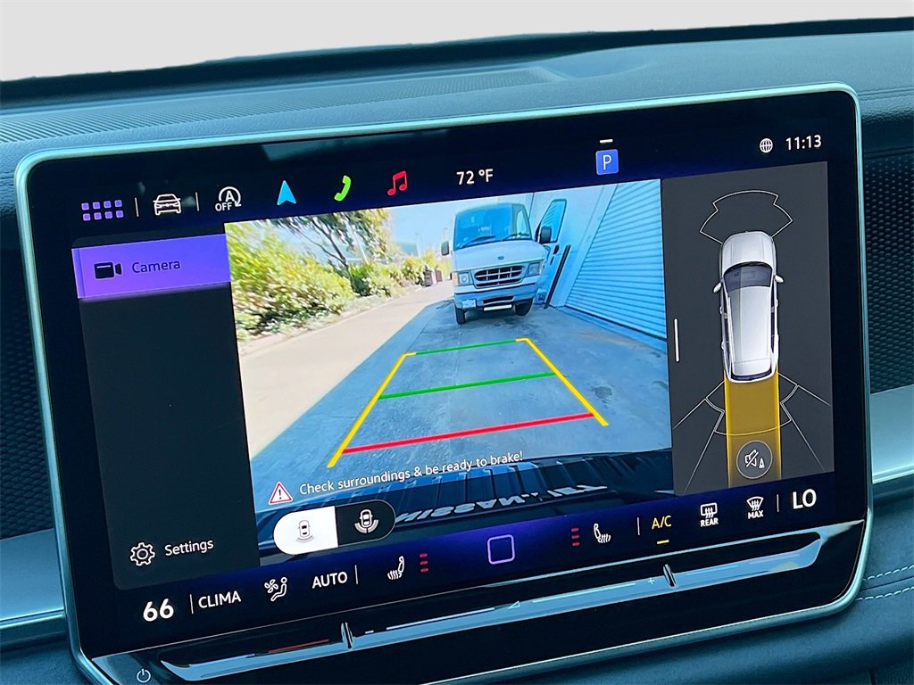 Used 2025 Volkswagen Tiguan SE R-Line image 13