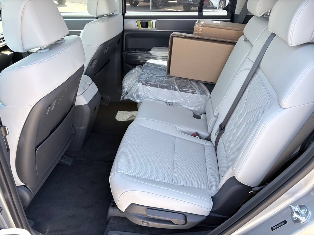New 2026 Hyundai Santa Fe SEL FWD image 6