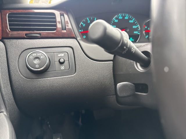 Used 2011 Chevrolet Impala LT image 22