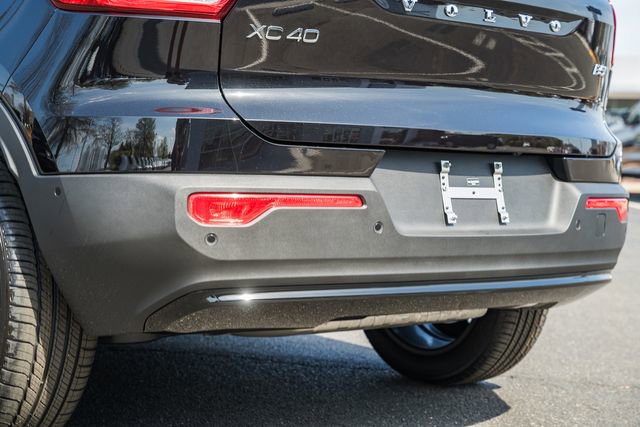 New 2026 Volvo XC40 B5 Plus w/ Climate Package image 9