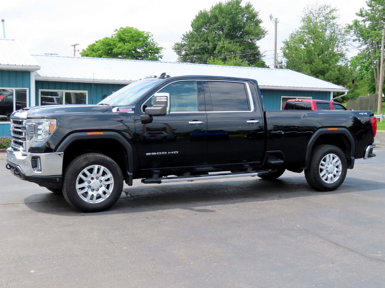 Used 2020 GMC Sierra 2500 SLT w/ SLT Premium Plus Package image 2