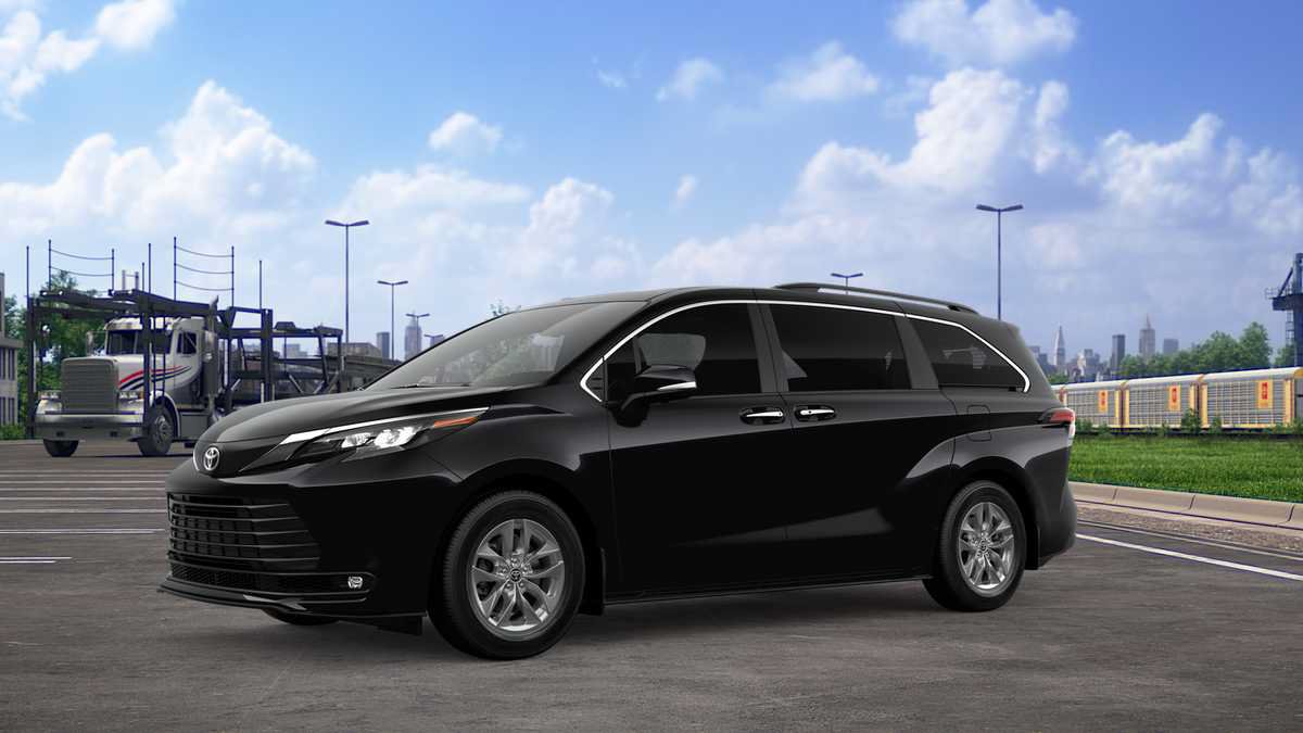 New 2026 Toyota Sienna XLE FWD image 9