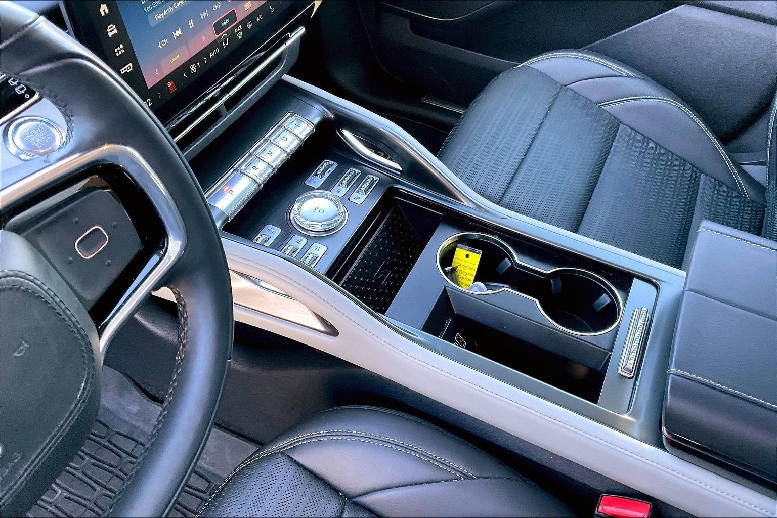 Used 2024 Lincoln Nautilus Reserve w/ Equipment Group 202A image 18